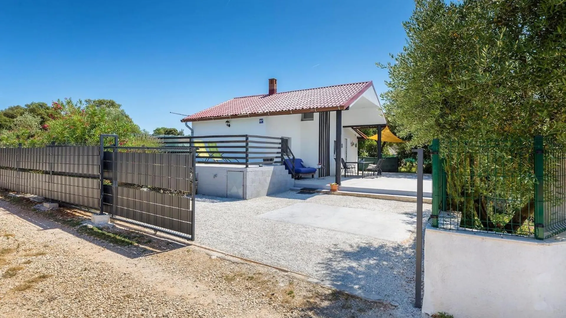 Holiday home Eco Beach House Corinne Peroj